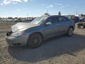  Salvage Chrysler 200