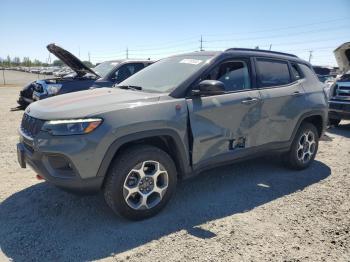  Salvage Jeep Compass