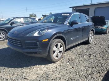  Salvage Porsche Cayenne