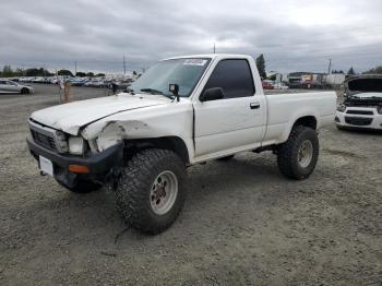  Salvage Toyota Pickup