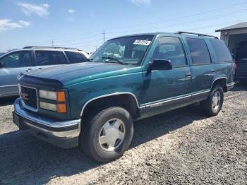  Salvage GMC Yukon