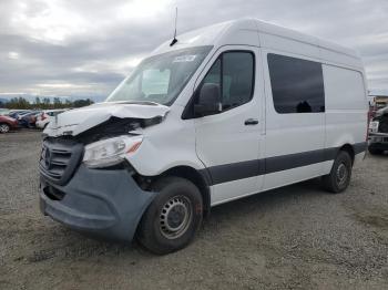  Salvage Mercedes-Benz Sprinter