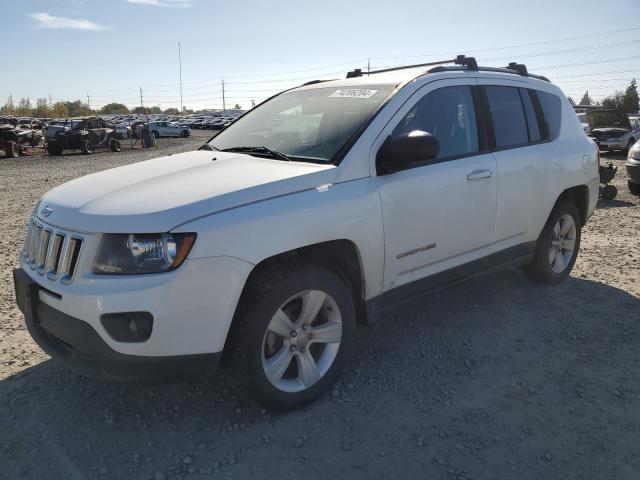  Salvage Jeep Compass