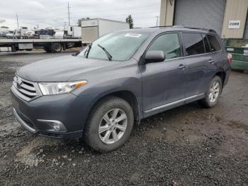  Salvage Toyota Highlander