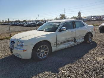  Salvage Chrysler 300