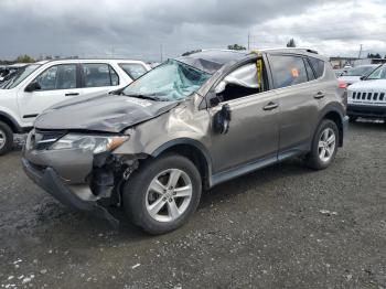  Salvage Toyota RAV4