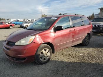  Salvage Toyota Sienna