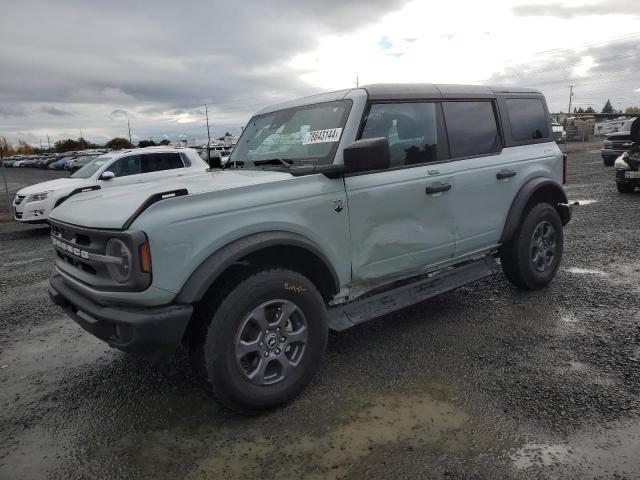  Salvage Ford Bronco