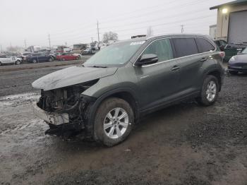  Salvage Toyota Highlander