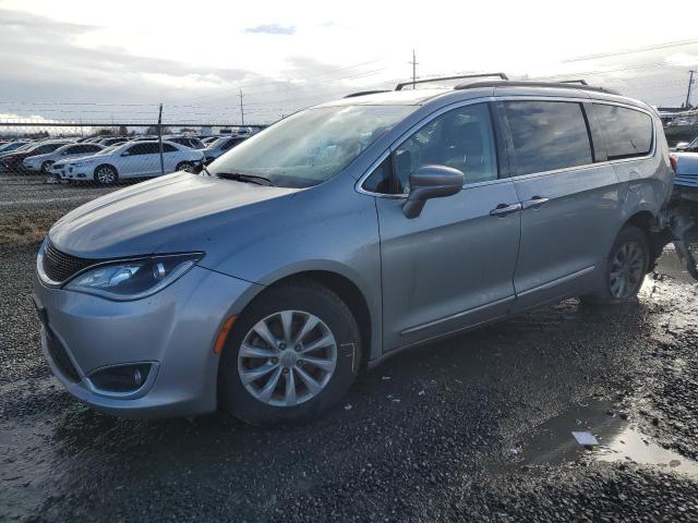  Salvage Chrysler Pacifica