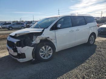  Salvage Kia Sedona