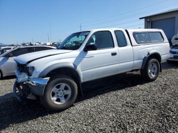  Salvage Toyota Tacoma