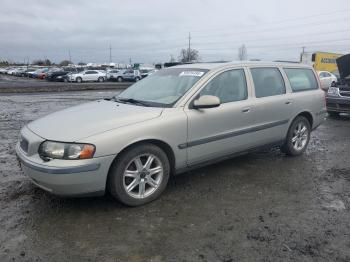  Salvage Volvo V70