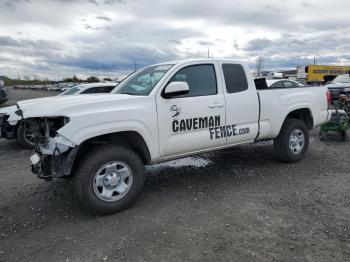  Salvage Toyota Tacoma
