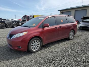  Salvage Toyota Sienna
