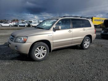  Salvage Toyota Highlander