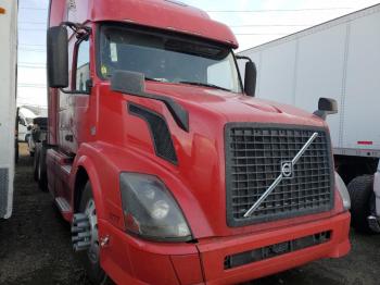  Salvage Volvo Vnl