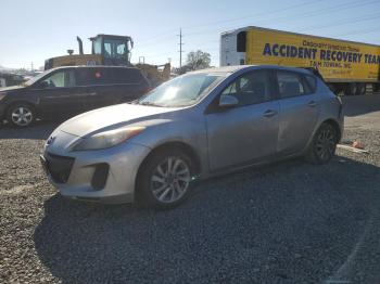  Salvage Mazda 3