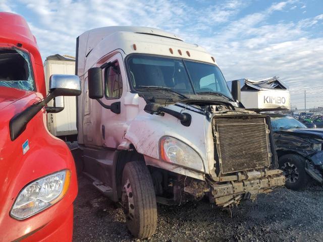  Salvage Freightliner Cascadia 1