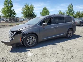  Salvage Chrysler Pacifica
