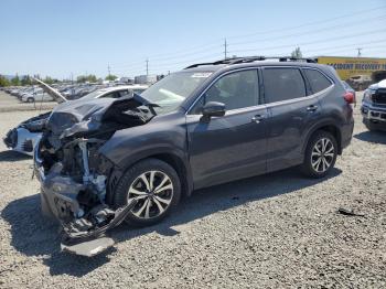  Salvage Subaru Forester