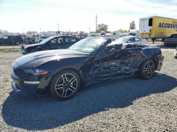  Salvage Ford Mustang