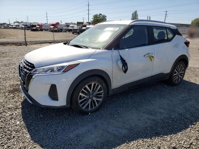  Salvage Nissan Kicks