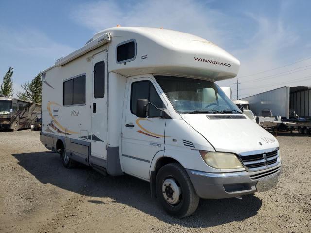  Salvage Winnebago View