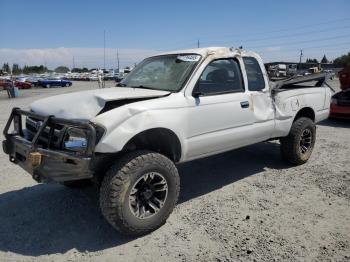  Salvage Toyota Tacoma