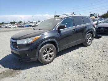  Salvage Toyota Highlander