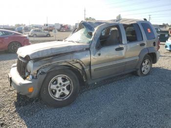  Salvage Jeep Liberty