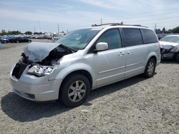  Salvage Chrysler Minivan