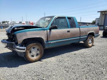  Salvage Chevrolet Gmt