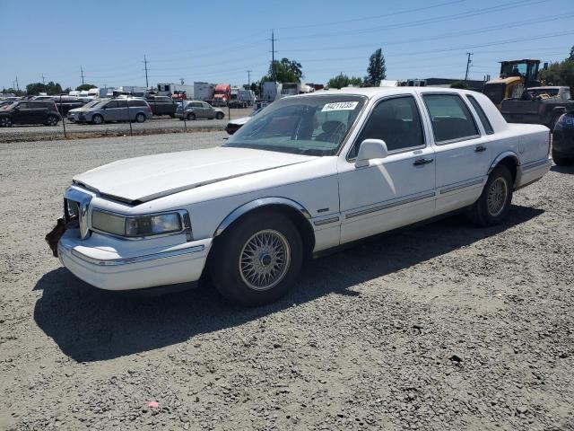  Salvage Lincoln Towncar