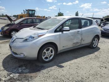  Salvage Nissan LEAF