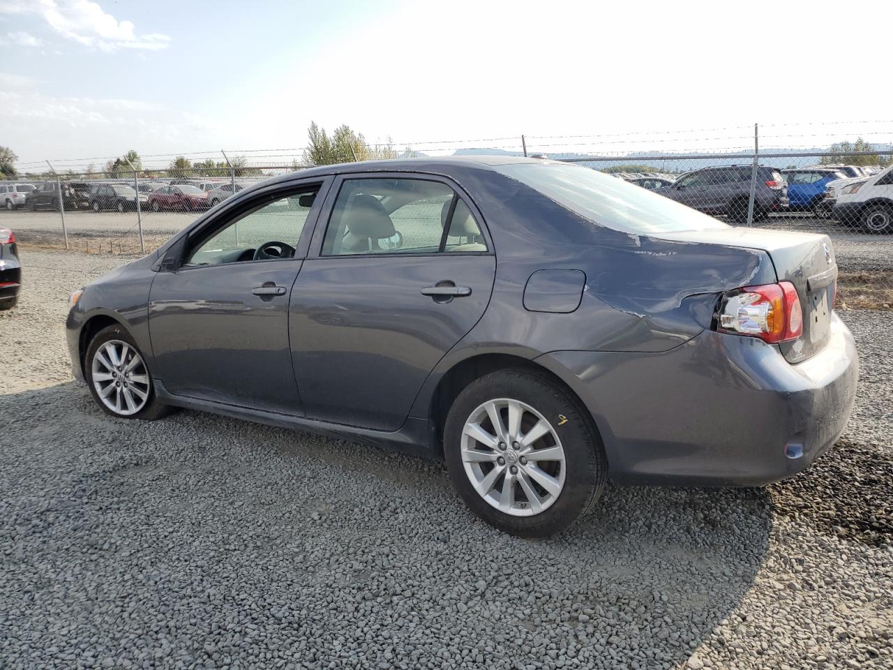 Toyota Corolla Base Image 6