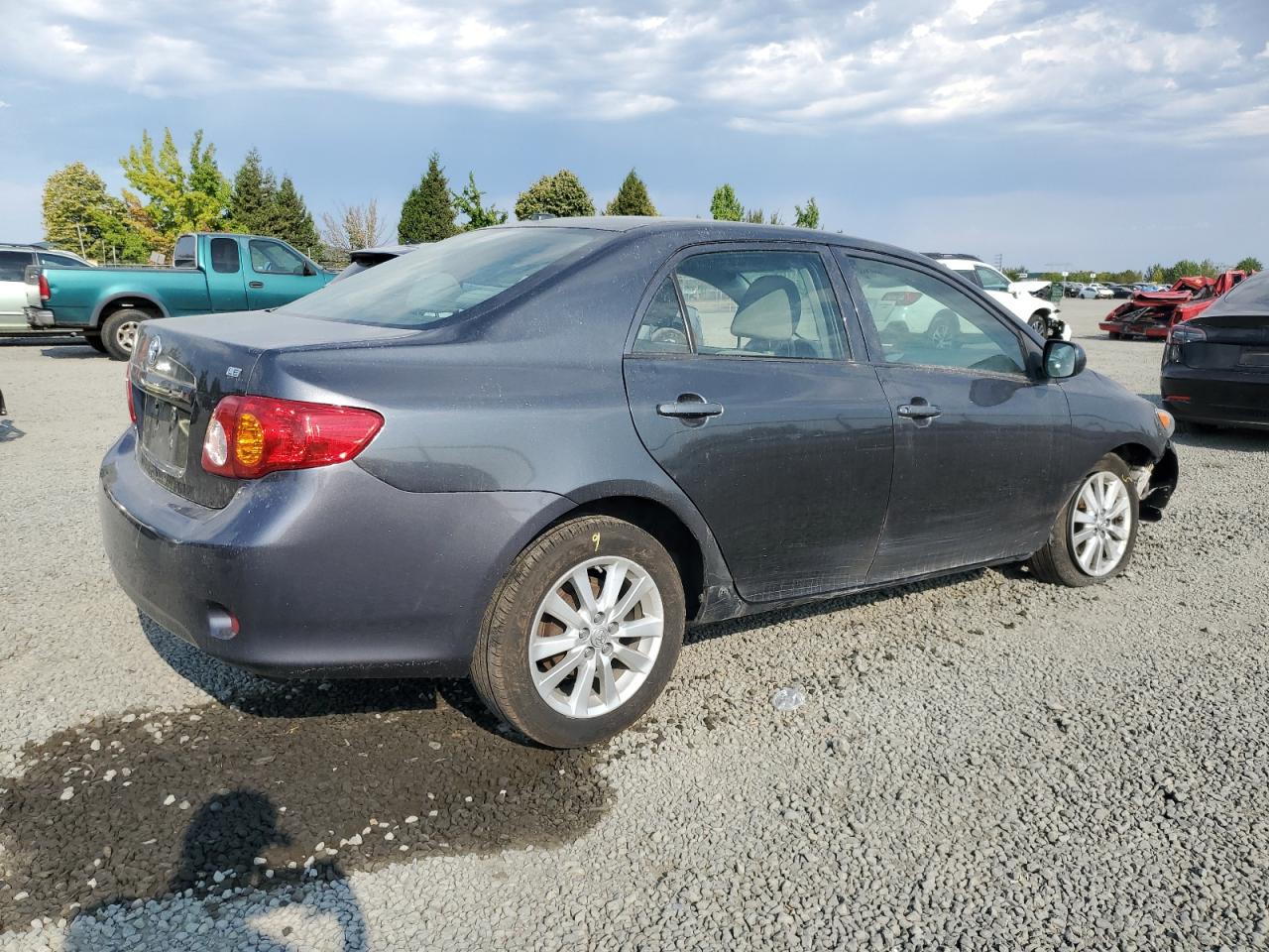 Toyota Corolla Base Image 4