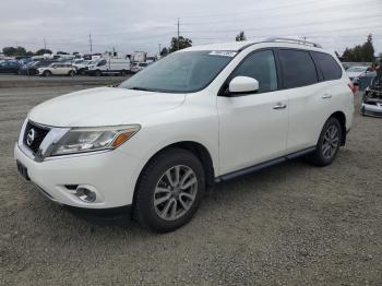  Salvage Nissan Pathfinder