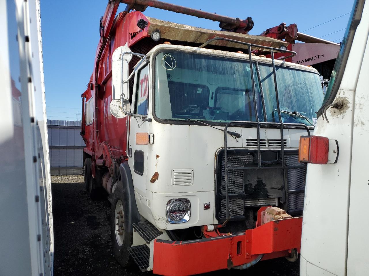 Autocar Llc Other Wx Image 1