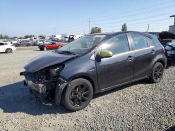  Salvage Toyota Prius