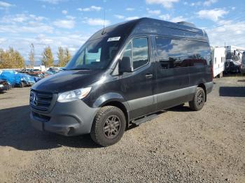  Salvage Mercedes-Benz Sprinter