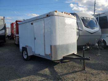  Salvage International Trailer