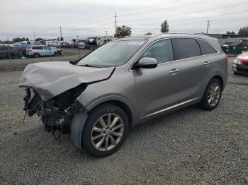  Salvage Kia Sorento