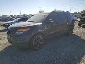  Salvage Ford Explorer