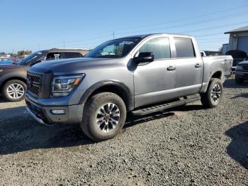  Salvage Nissan Titan