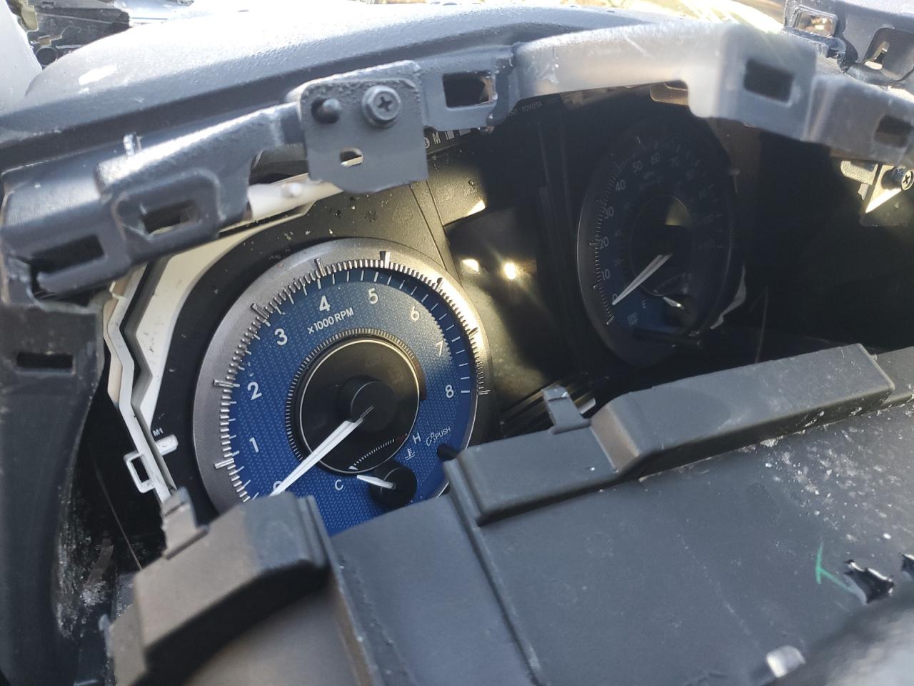 Toyota Sienna Le Image 5