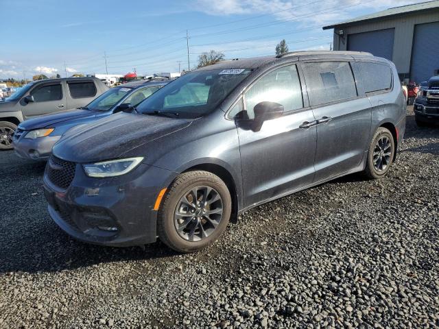  Salvage Chrysler Pacifica