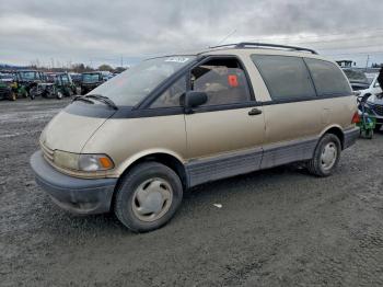  Salvage Toyota Previa