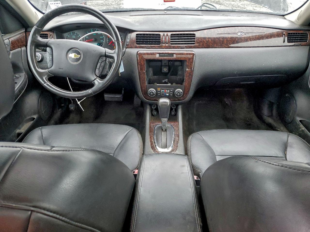 Chevrolet Impala Ltz Image 10