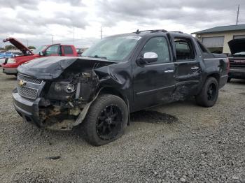  Salvage Chevrolet Avalanche